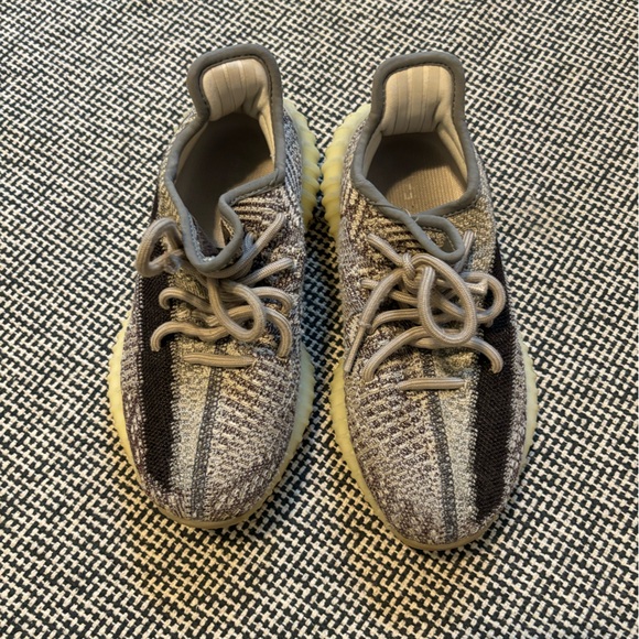 Yeezy 350 Boost V2 Zyon Mens 4 - Picture 4 of 7